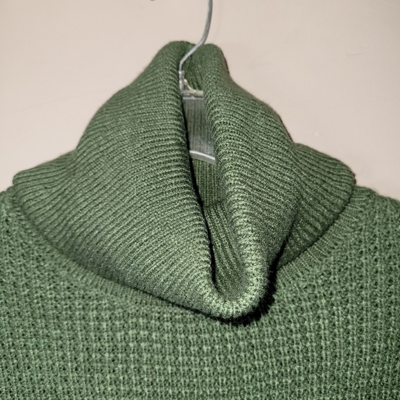 Vero Moda cowl neck knit sweater drop shoulder oversized hunter green medium - Picture 3 of 8